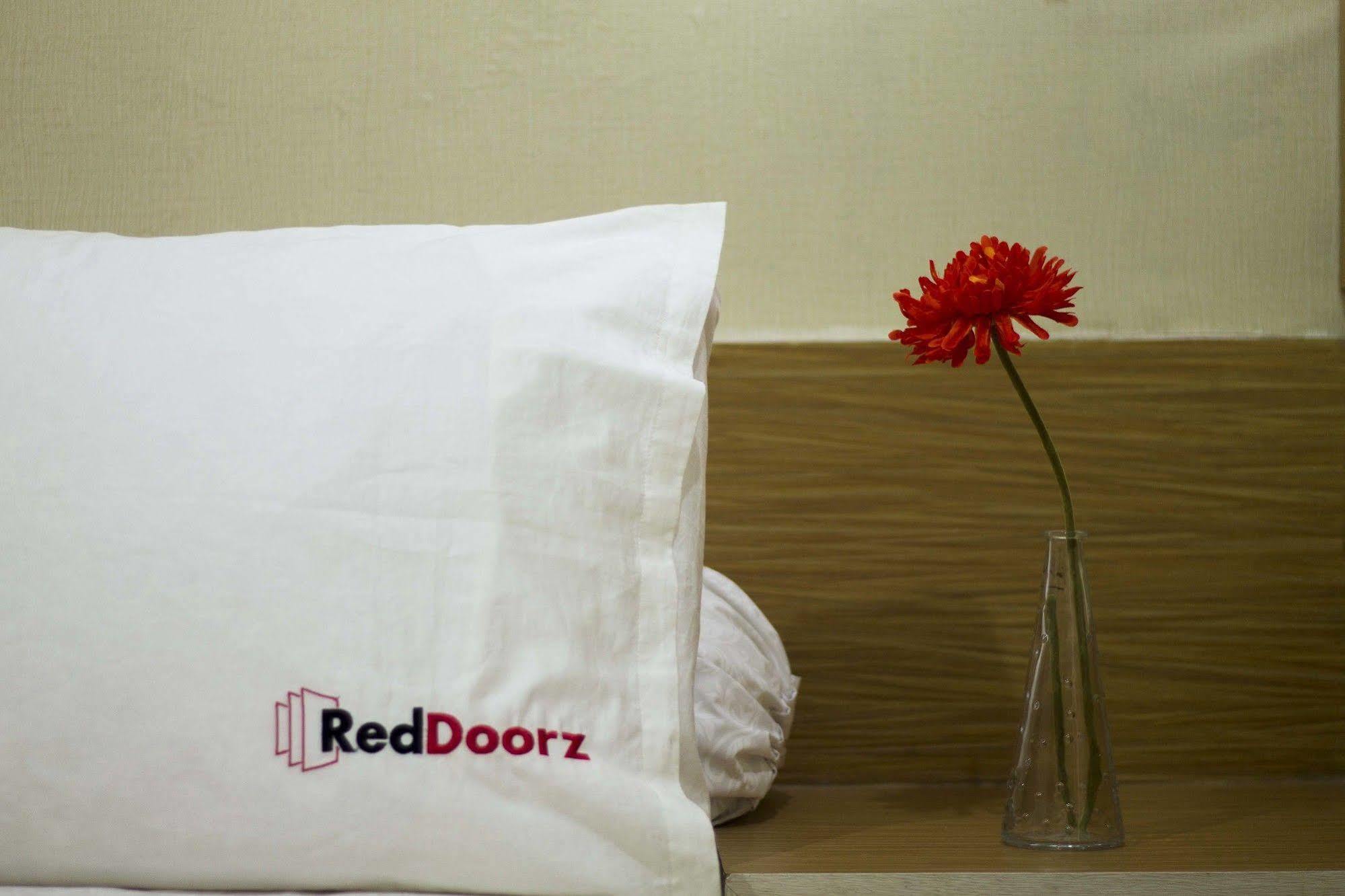 Reddoorz @ Sehati Raya Kuta Legian Kültér fotó